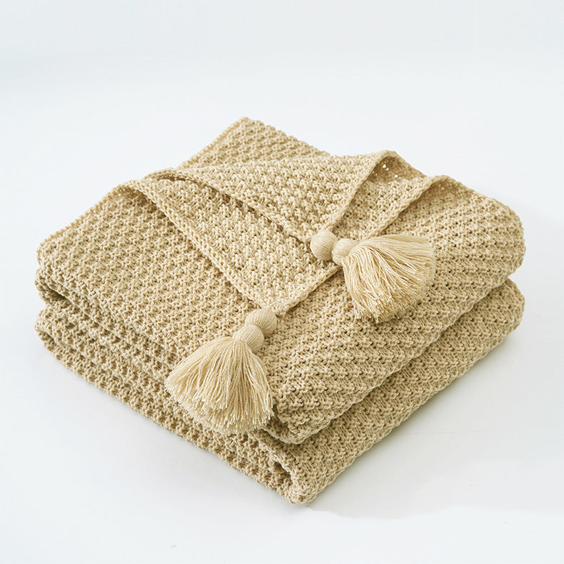Couverture Nordique Tricotée à Glands – Élégance Cosy pour Canapé, Lit & Bureau