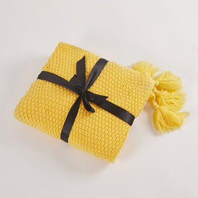 Couverture Nordique Tricotée à Glands – Élégance Cosy pour Canapé, Lit & Bureau